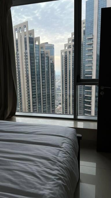 Apartament Luxury Burj Khalifa View - Mins Walking Dubai Mall Zewnętrze zdjęcie