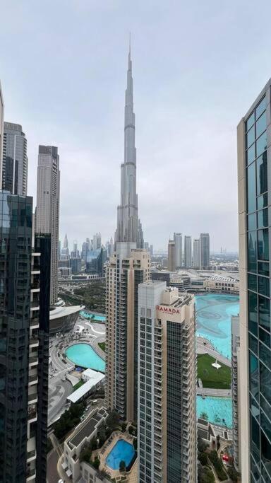 Apartament Luxury Burj Khalifa View - Mins Walking Dubai Mall Zewnętrze zdjęcie